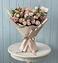 Букет цветов из:  Розы и Лизиантусы в Большой Ирбе