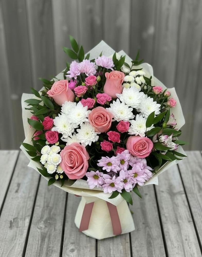 Букет цветов из: Альстромерии, Гвоздики, Розы и Хризантемы в Большой Ирбе