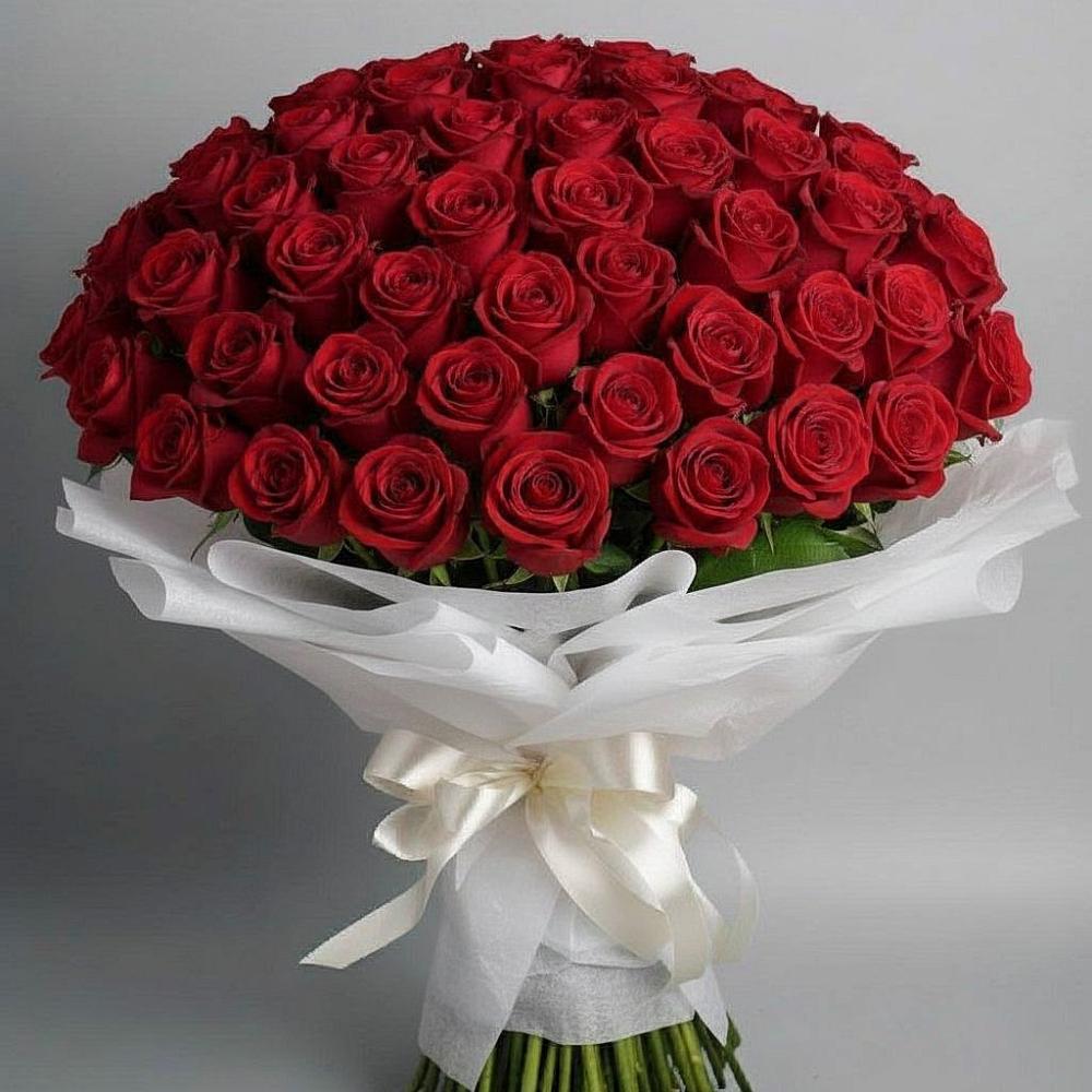 Букет 101 Красная роза Блэк Мэджик в Большой Ирбе