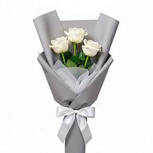 Букет 3 белые розы в Большой Ирбе