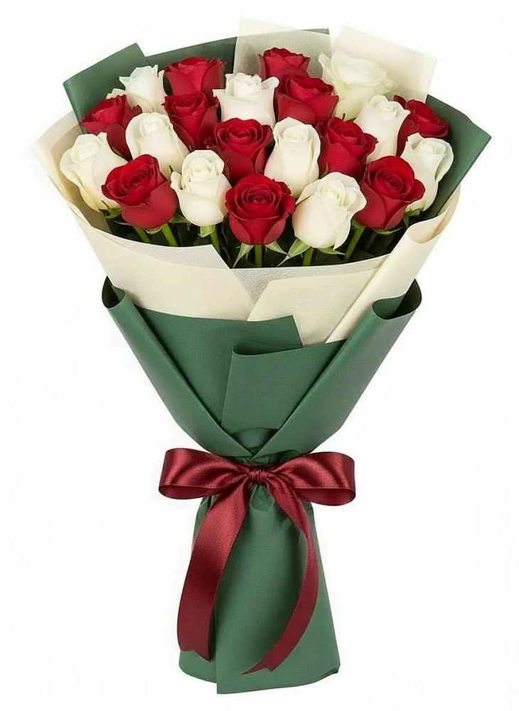 Букет Микс из красных и белых роз в Большой Ирбе