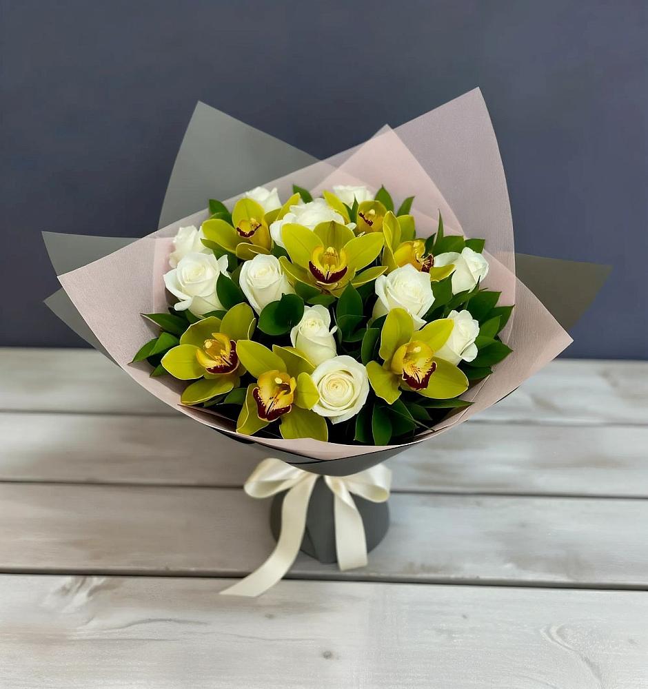 Букет цветов из: Орхидеи и Розы в Большой Ирбе