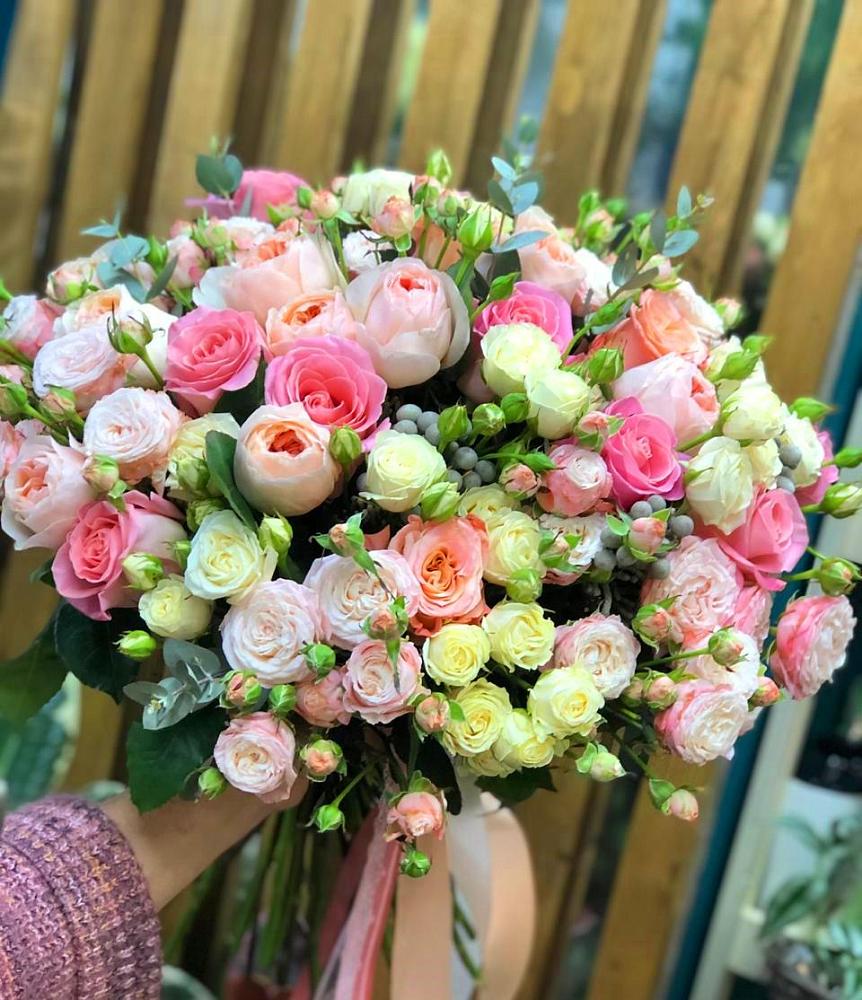 Букет цветов из: Розы в Большой Ирбе