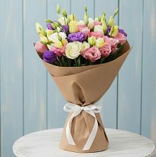 Букет цветов из:  Лизиантусы в Большой Ирбе