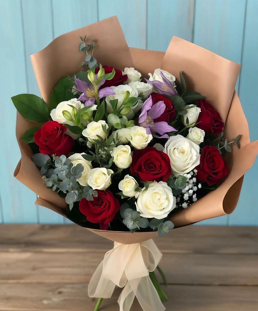 Букет цветов из: Розы и Альстромерии в Большой Ирбе