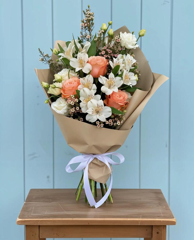 Букет цветов из: Альстромерии, Лизиантусы, Розы и Хризантемы в Большой Ирбе